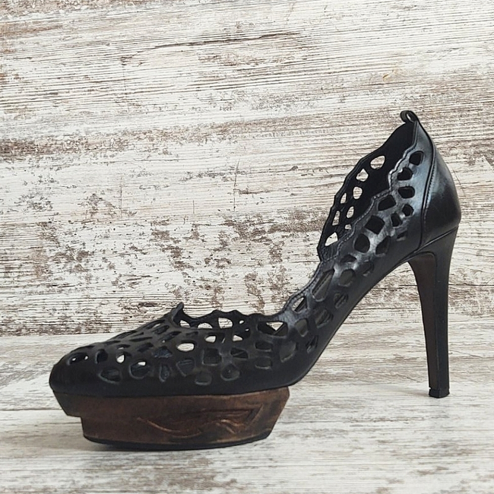 🟩Sz 37.5 Jil Sander Cut Out Leather Carved Wood Platform Heel